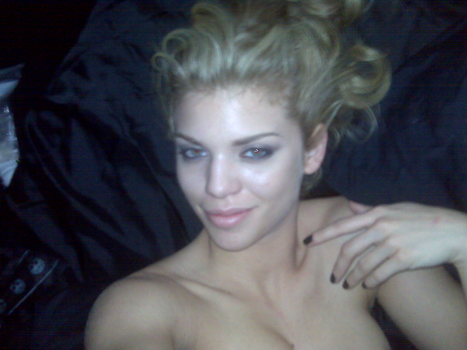 dped sandra romain gets a mouthful of cum foto porno zac efron